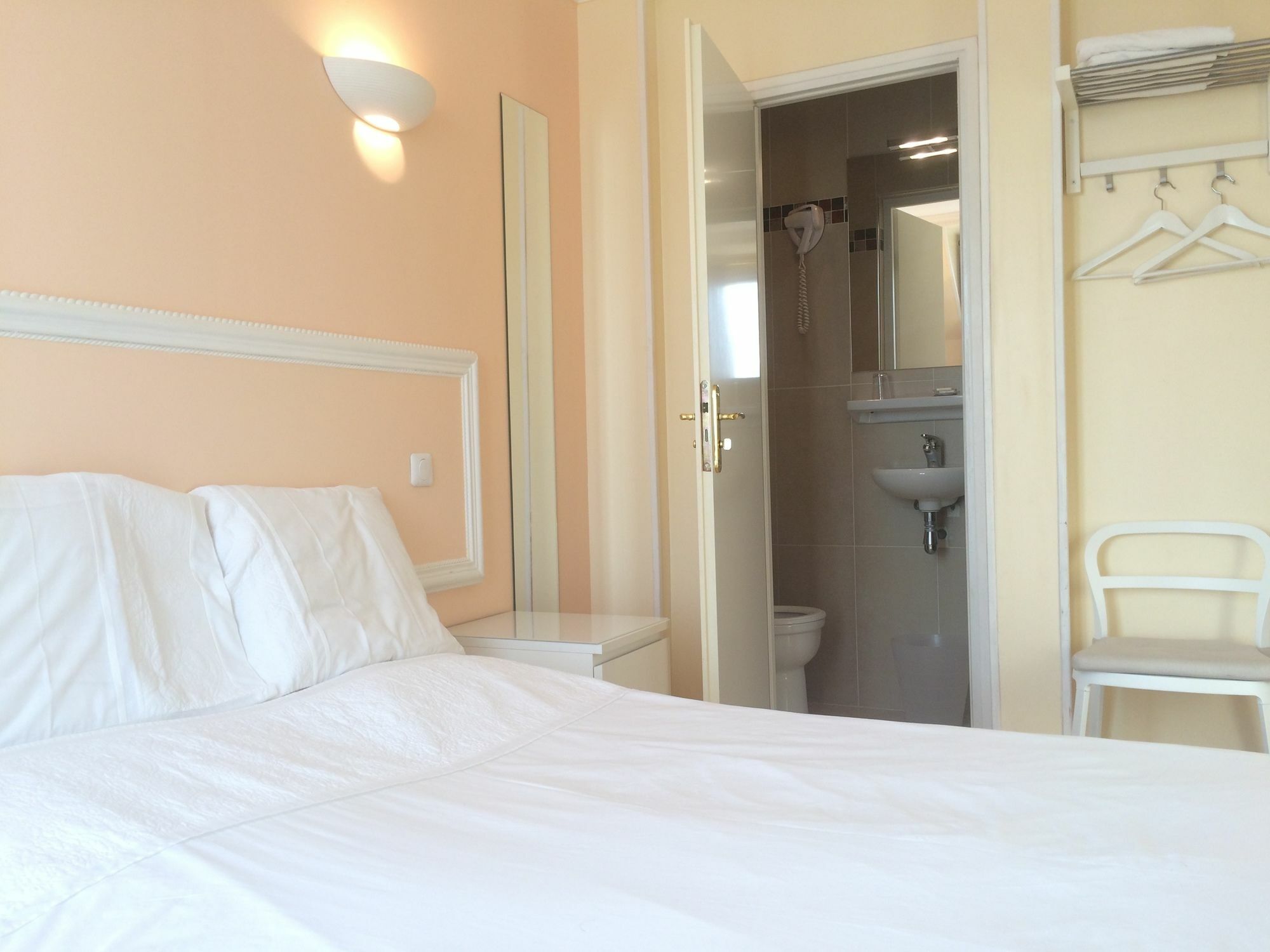 Hotel Andre Gill Paris Eksteriør bilde